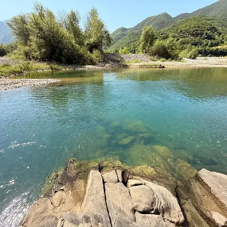 Bujtina Guri Hanit Ferr-Shkopet