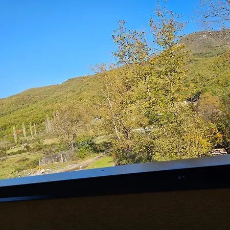 Bujtina Guri Hanit Alloggio per agriturismo Ferr-Shkopet