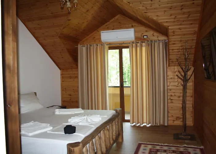 Bujtina Guri Hanit Ferr-Shkopet
