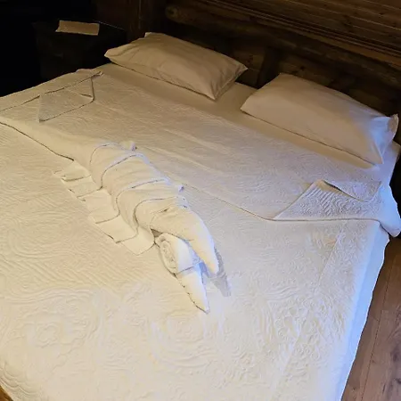 Bujtina Guri Hanit Vakantieboerderij *