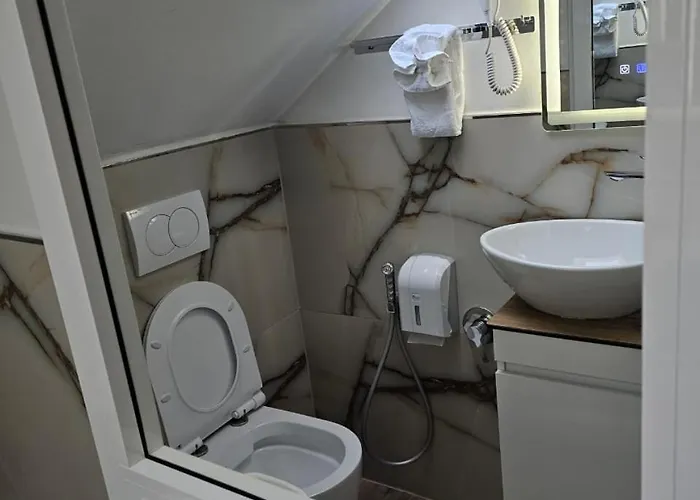 Bujtina Guri Hanit *