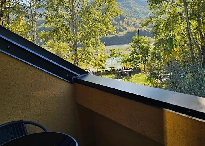 Bujtina Guri Hanit ファームステイ *